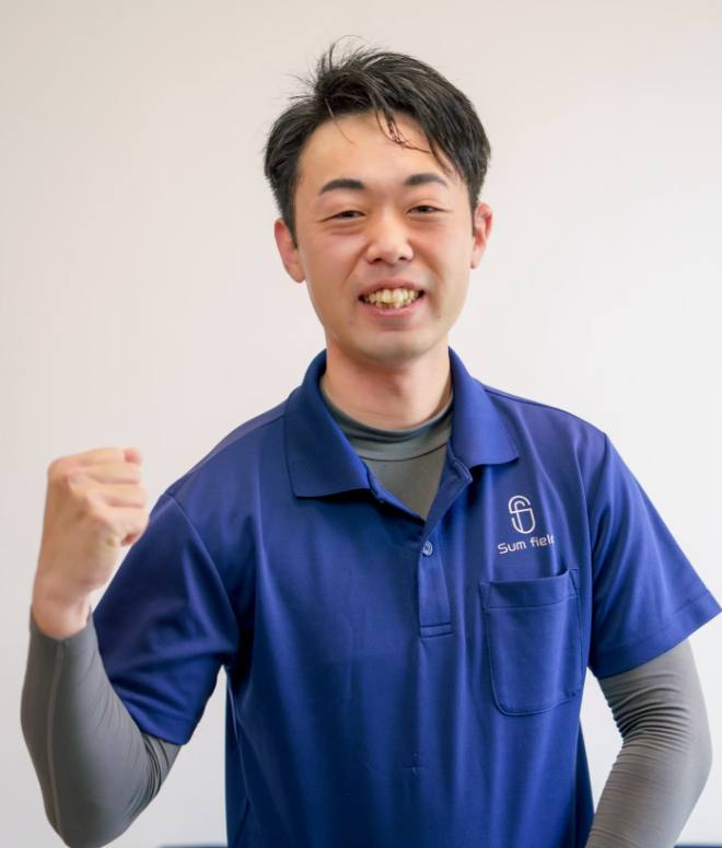 ガッツポーズのサムフィールド社員